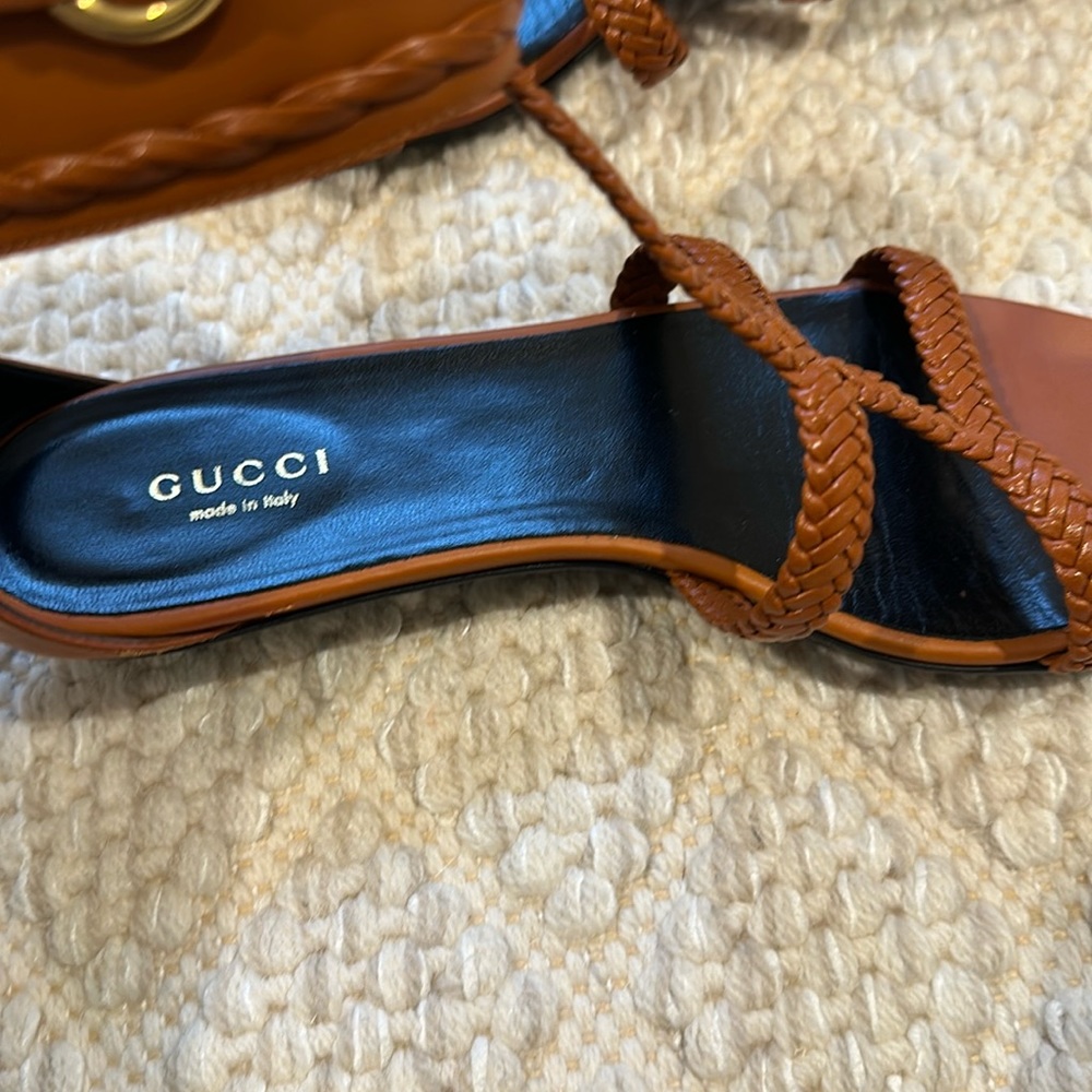 Gucci- Malaga Kid/ Lifford Flat Sandals- with original box and duster bag - Picture 4 of 9